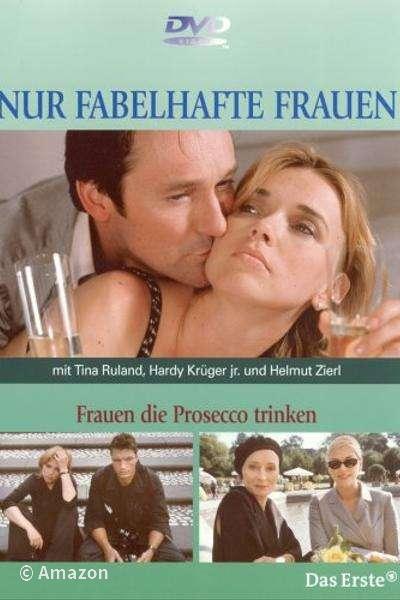 Frauen, die Prosecco trinken Frauen, die Prosecco trinken