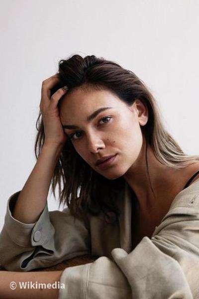 Janina Uhse Janina Uhse