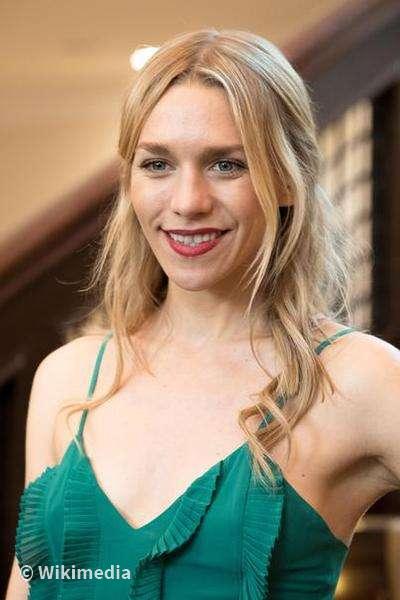 Julia Dietze Julia Dietze