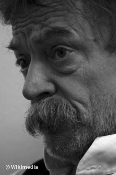 Dietmar Mues