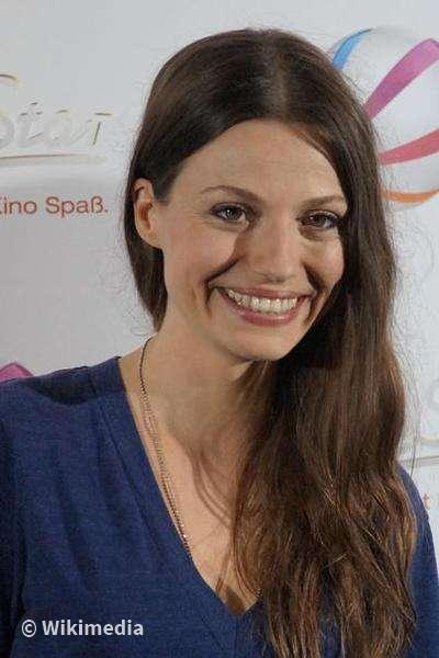 Julia Hartmann Julia Hartmann