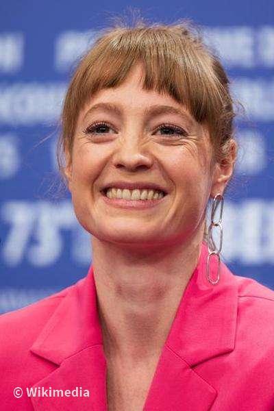 Leonie Benesch Leonie Benesch