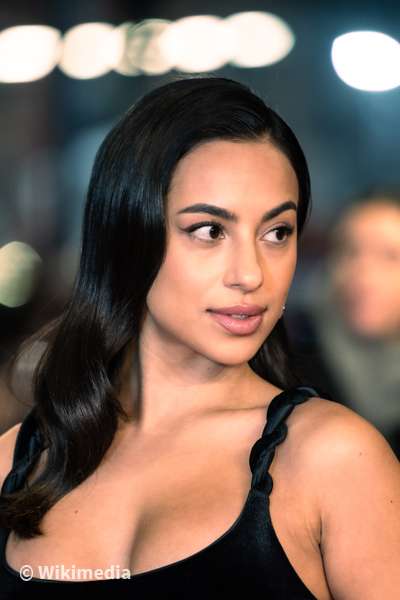 Gizem Emre