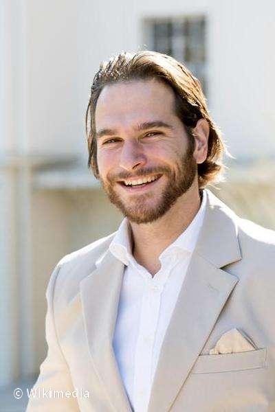 Yannic Becker Yannic Becker